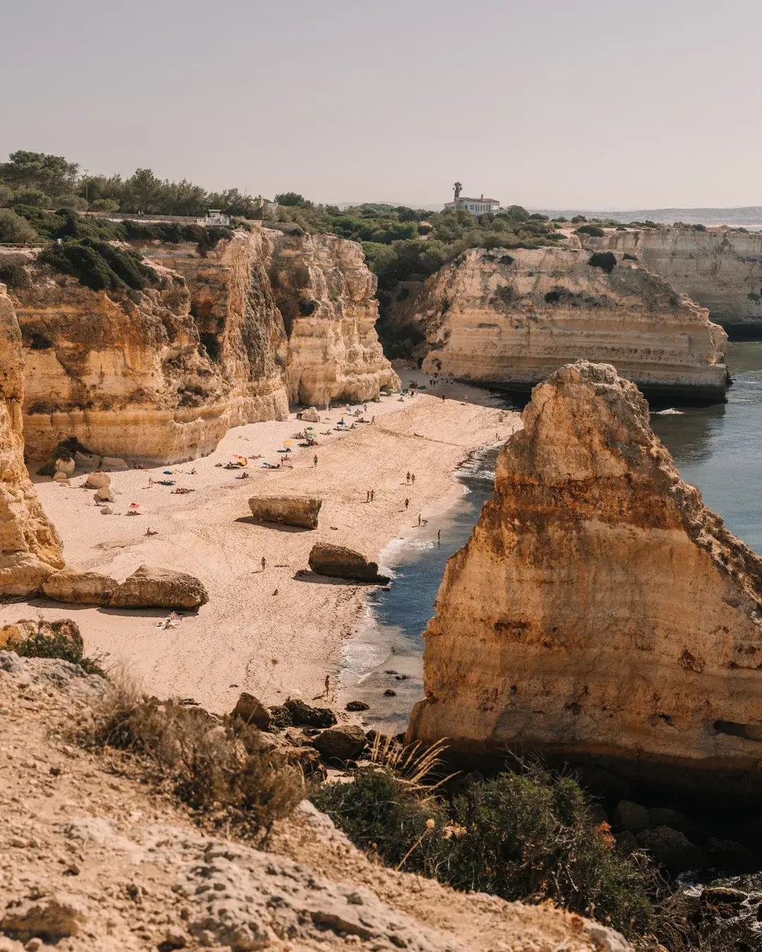 Praia da Marinha beach